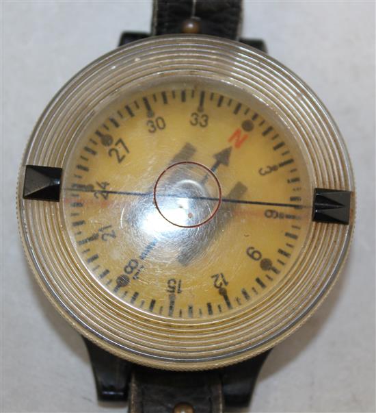 A WWII German Luftwaffe AK-39 wrist compass,